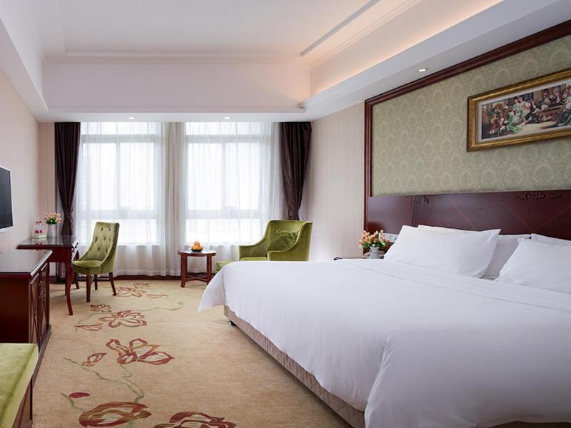 Vienna Hotel - Jinzhou Branch Guangzhou Exteriör bild